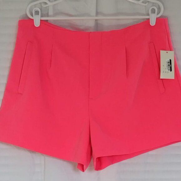 Short shorts for women, elasticated, pink, size 16 - Picture 1 of 6